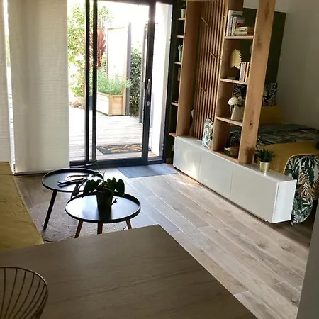 Guest House Arbore Saint-Loubes Exterior photo